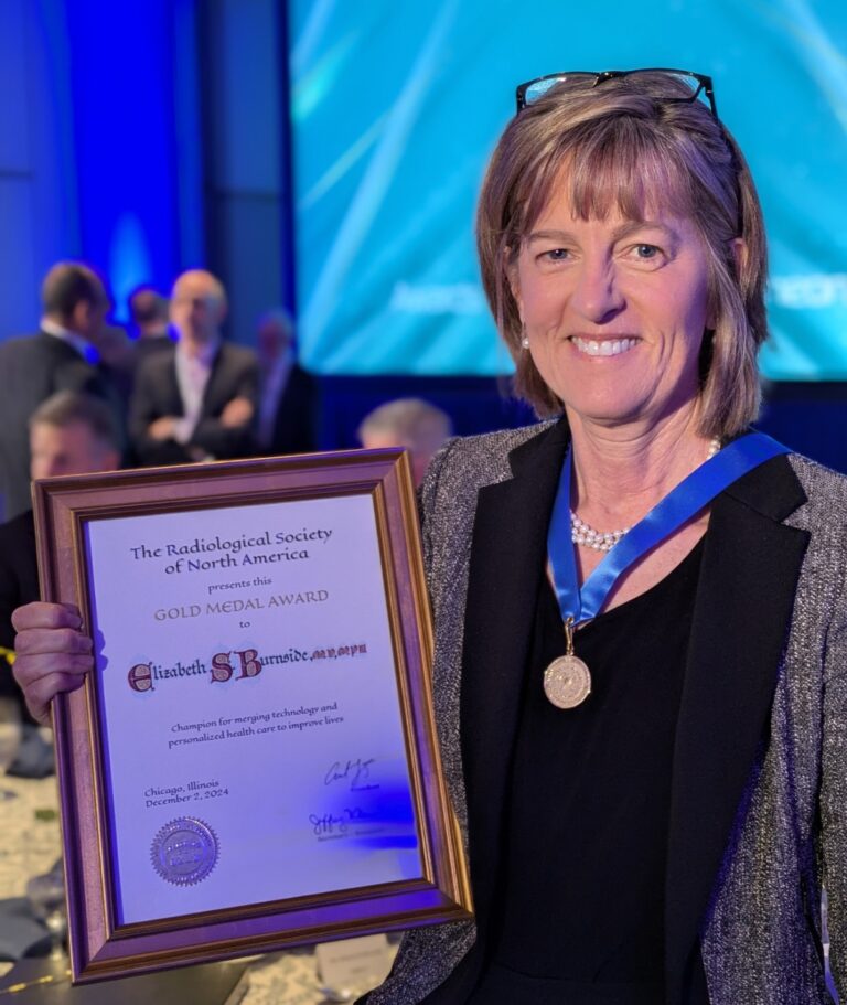 Elizabeth Burnside receives Gold Medal from RSNA