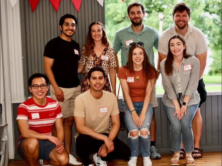 Annual events like the Welcome Picnic for New Trainees allow residents to mingle with faculty, while this new mentorship program will create long-term relationships between residents and faculty. (Photo by Sandip Biswal)